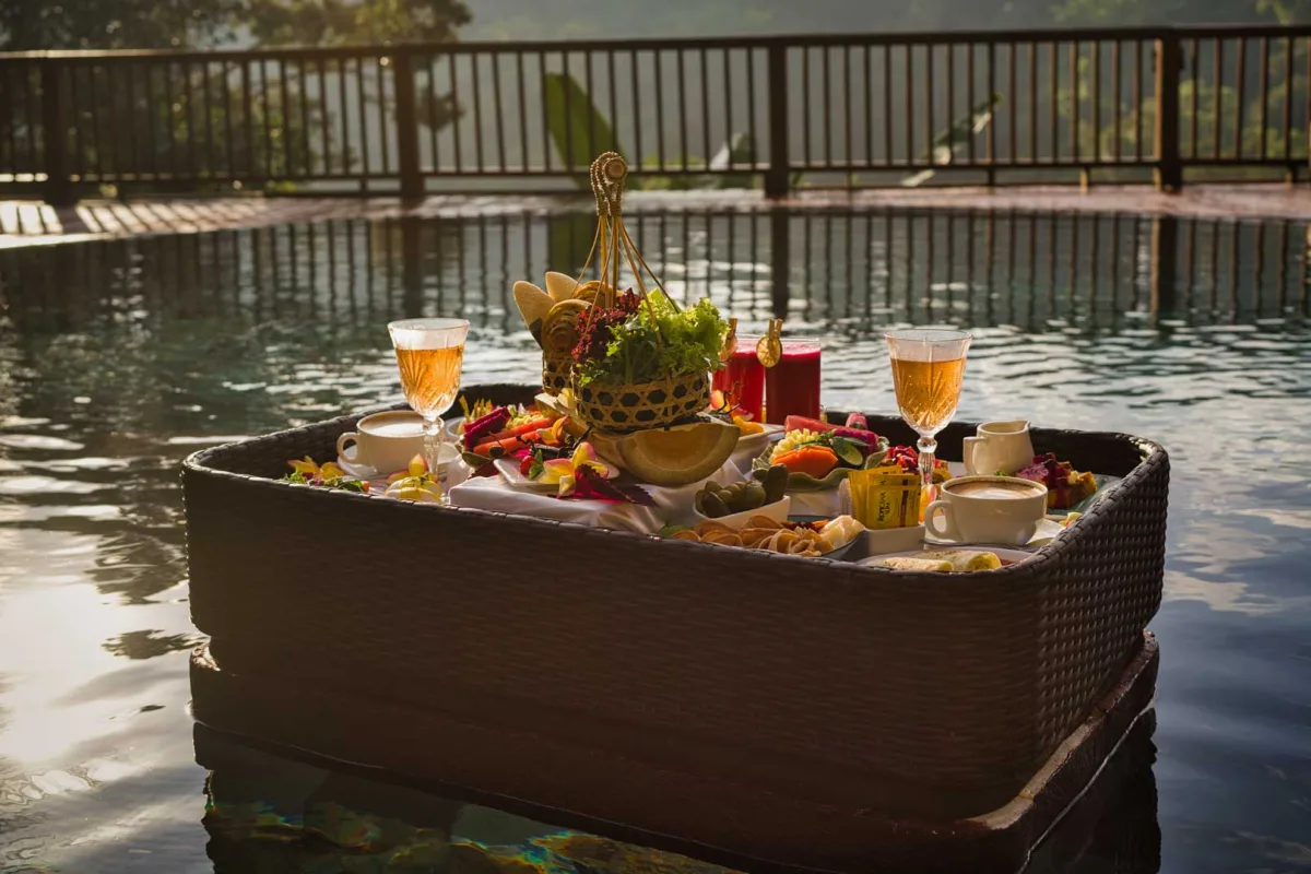 The Floating Boat Experience | Luxury Pool Dining in Ubud